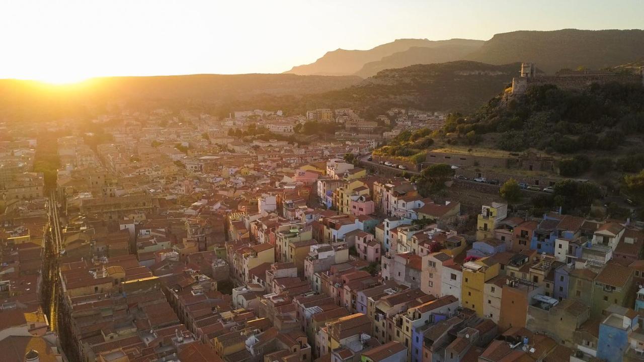 보사 Sa Domo E Giuanne E Giuanna B&B 외부 사진
